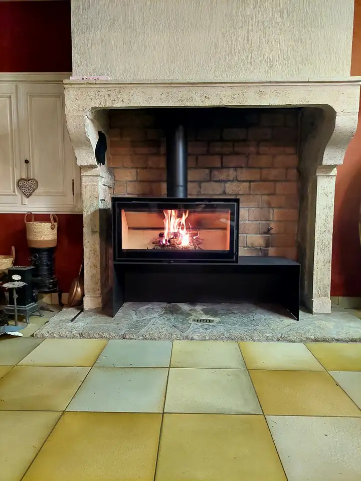 Poêle Modul-Art 169 banc 149 