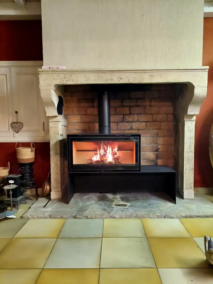 Poêle Modul-Art 169 banc 149 