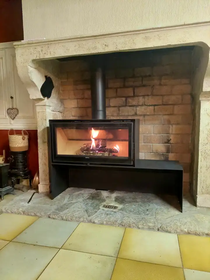 Poêle Modul-Art 169 banc 149 