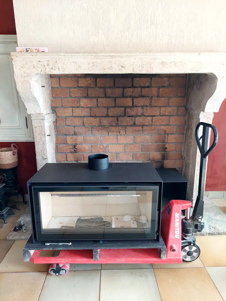 Poêle Modul-Art 169 banc 149 