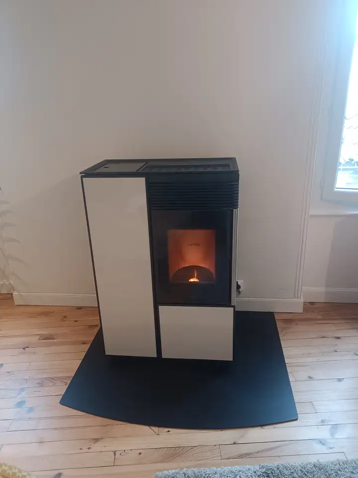 A10 C light finition Blanc