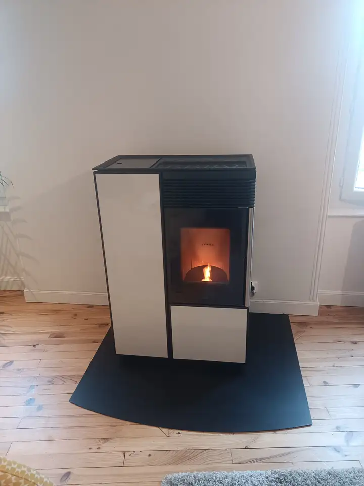 A10 C light finition Blanc