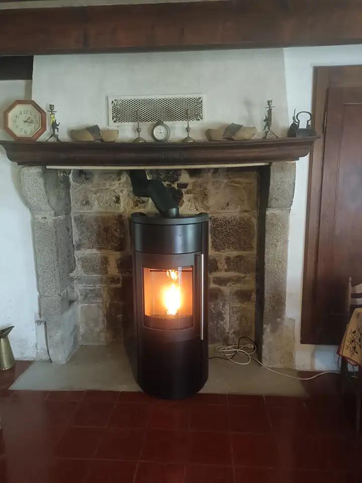 Poêle hybride Nobis Libera